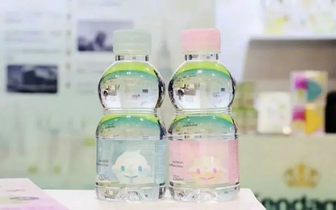 礦泉水不干膠標(biāo)簽設(shè)計(jì)佳作欣賞